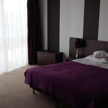 Hotel Niepołomice Buitenkant foto