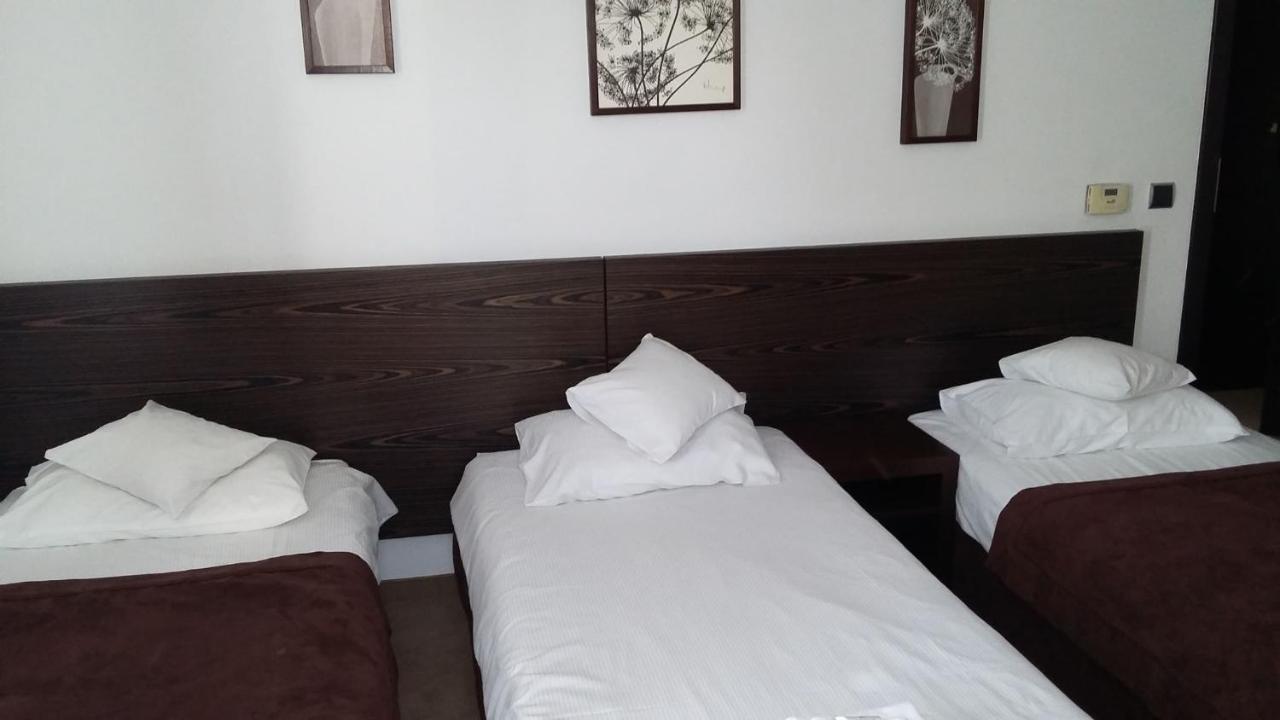 Hotel Niepołomice Buitenkant foto