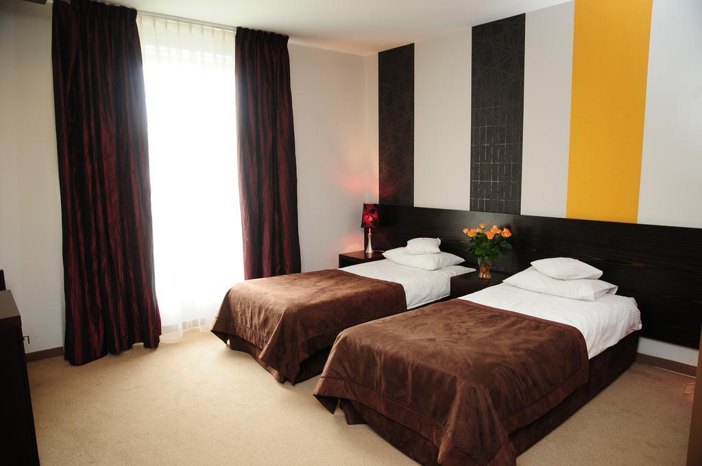 Hotel Niepołomice Kamer foto