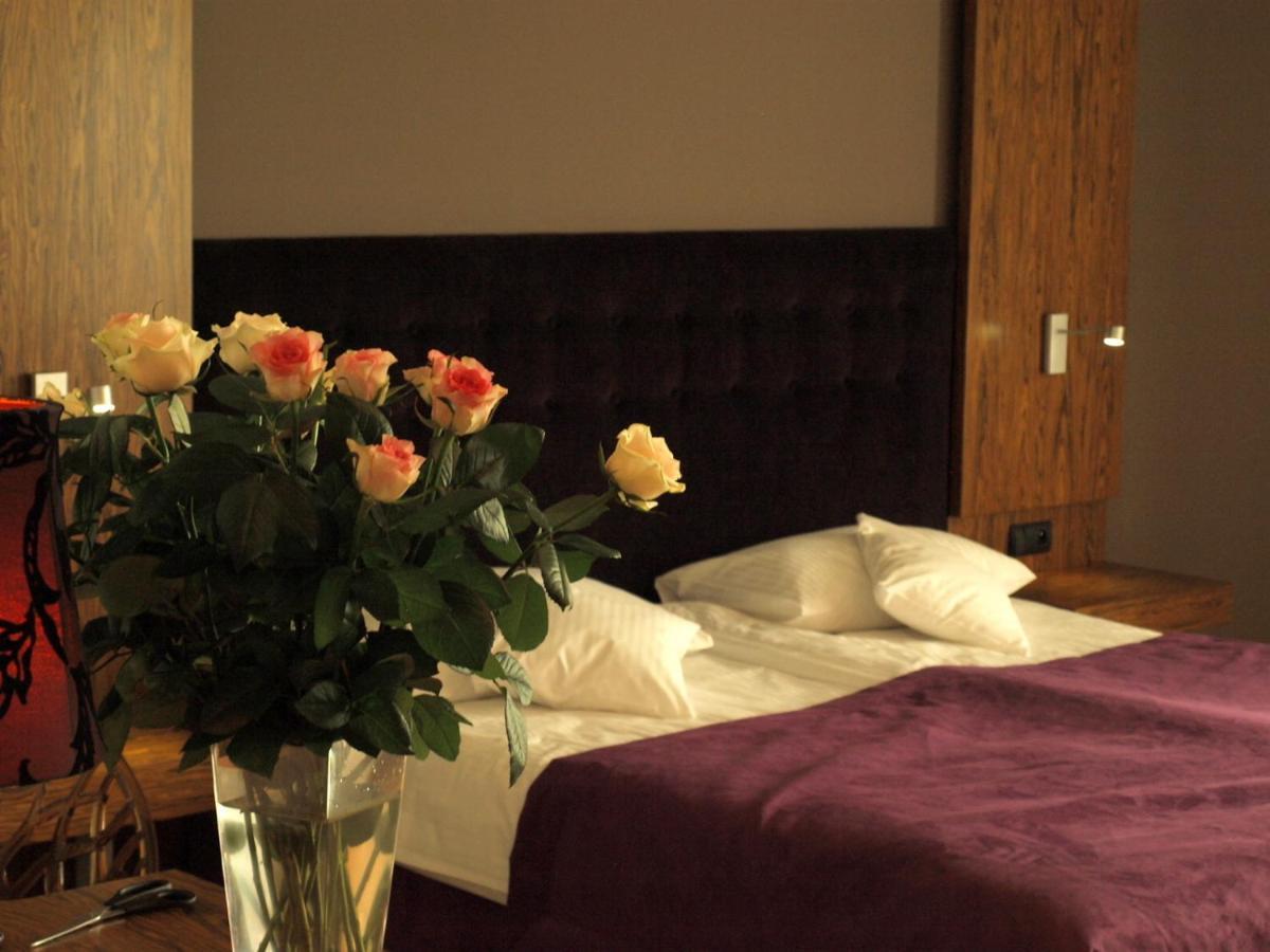 Hotel Niepołomice Kamer foto