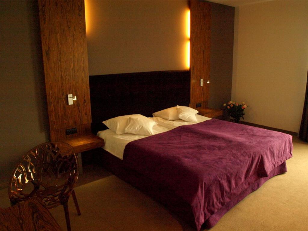 Hotel Niepołomice Kamer foto