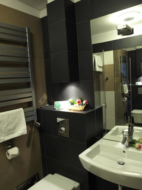 Hotel Niepołomice Kamer foto
