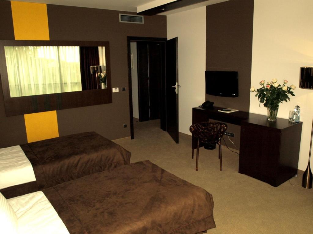 Hotel Niepołomice Kamer foto